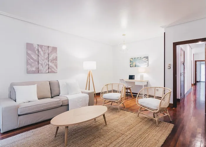 Udaberri By People Saint-Sébastien