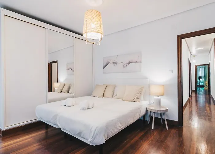 Udaberri By People *